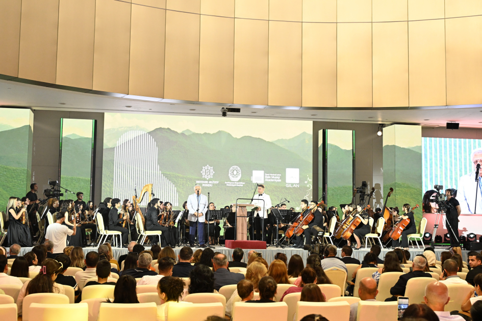 XV Qəbələ Beynəlxalq Musiqi Festivalının açılışı olub