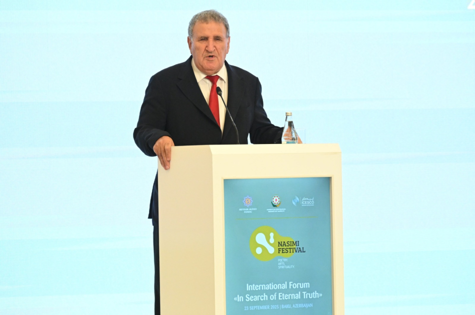 Академик Иса Габиббейли принял участие на церемонии открытия фестиваля Насими в Центре Гейдара Алиева