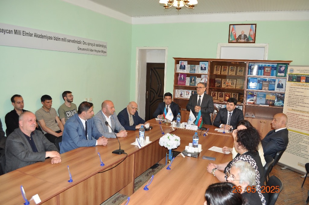 Şəki Regional Elmi Mərkəzində Müstəqillik Gününə həsr olunan tədbir keçirilib