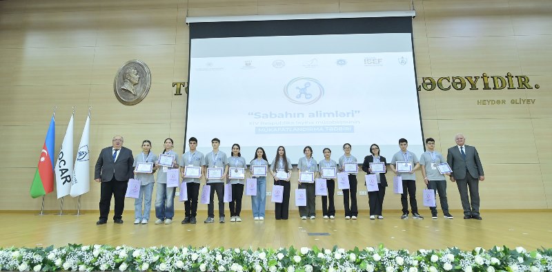 “Sabahın Alimləri” müsabiqəsində Biofizika İnstitutu ilə tədqiqat aparan şagirdlər qızıl medal qazanıb