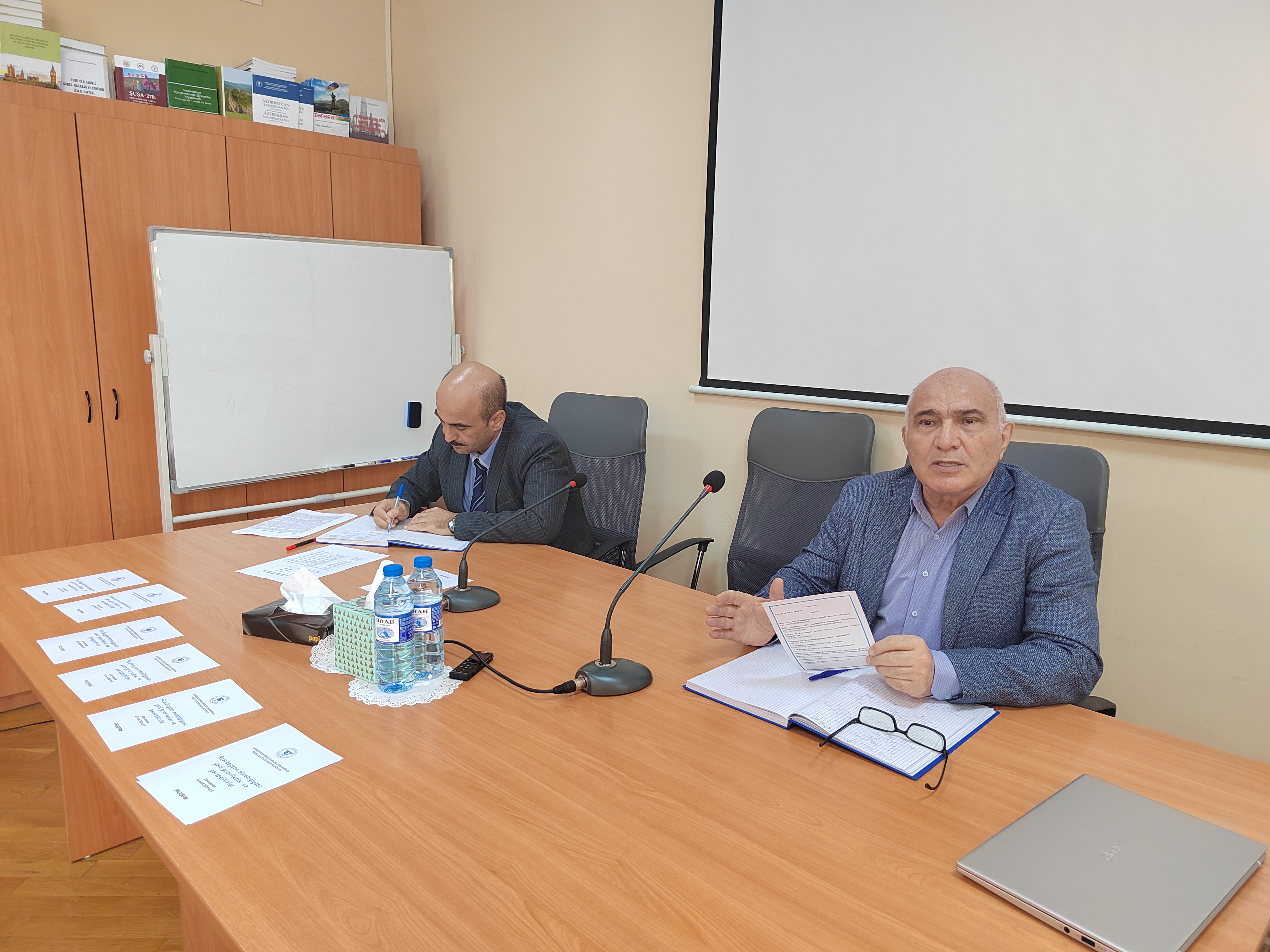 Tarix və Etnologiya İnstitutunda Azərbaycan etnologiya elminin inkişafı ilə bağlı elmi seminar keçirilib