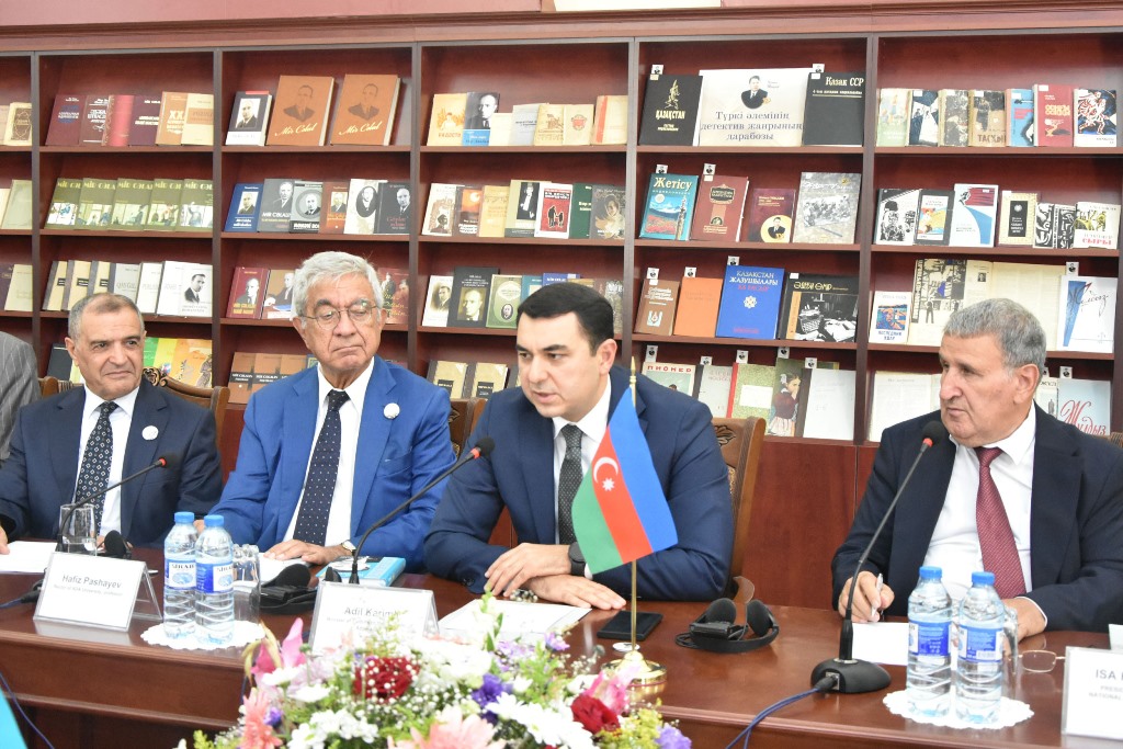 Академик Иса Габиббейли принял участие на мероприятиях, которые прошли в честь 100-летнего юбилея Азербайджанской национальной библиотеки