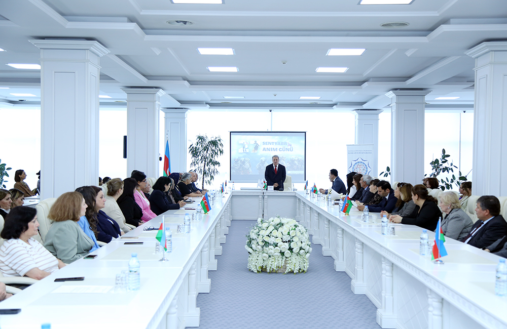 Böyük Zəfərə aparan yolun 5 ili