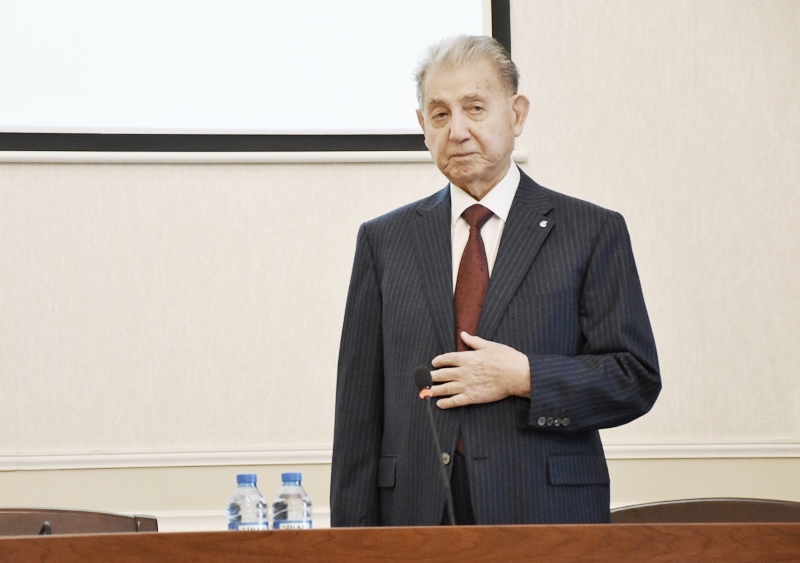 Geologiya və Geofizika İnstitutunda Yer elmləri sahəsində seminar keçirilib
