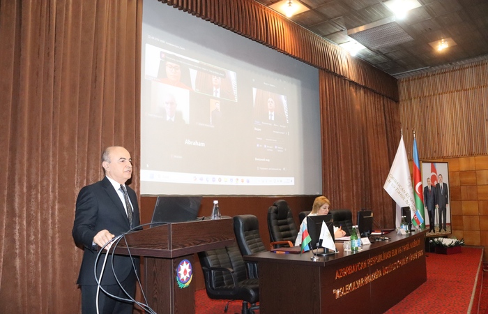 AMEA-nın müxbir üzvü Əminağa Sadıqov: “Şəhərlərin ekoloji problemlərinin həllində elmin fəal iştirakı vacibdir”