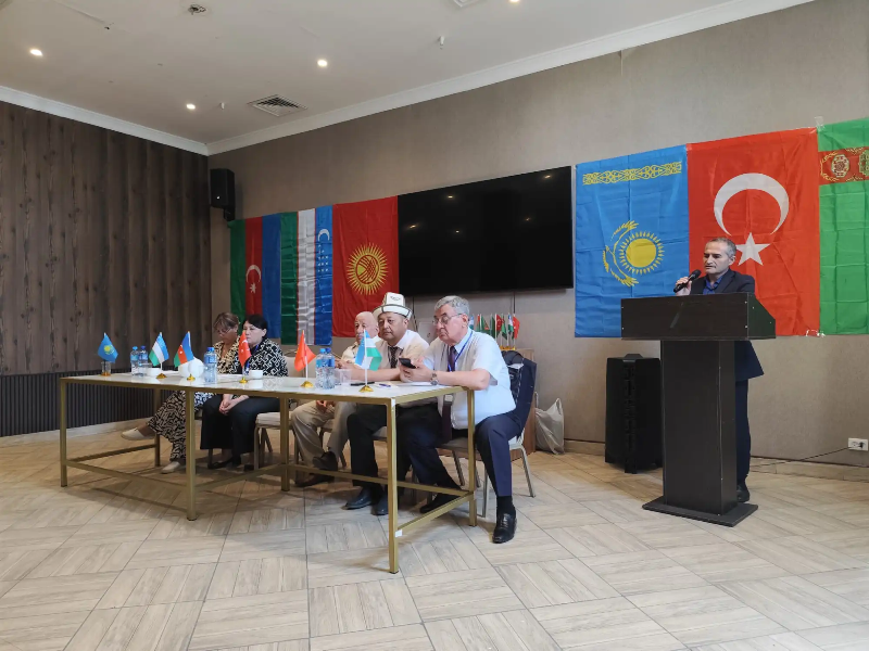 Dosent Faiq Ələkbərli Qazaxıstanda beynəlxalq konfransda məruzə edib