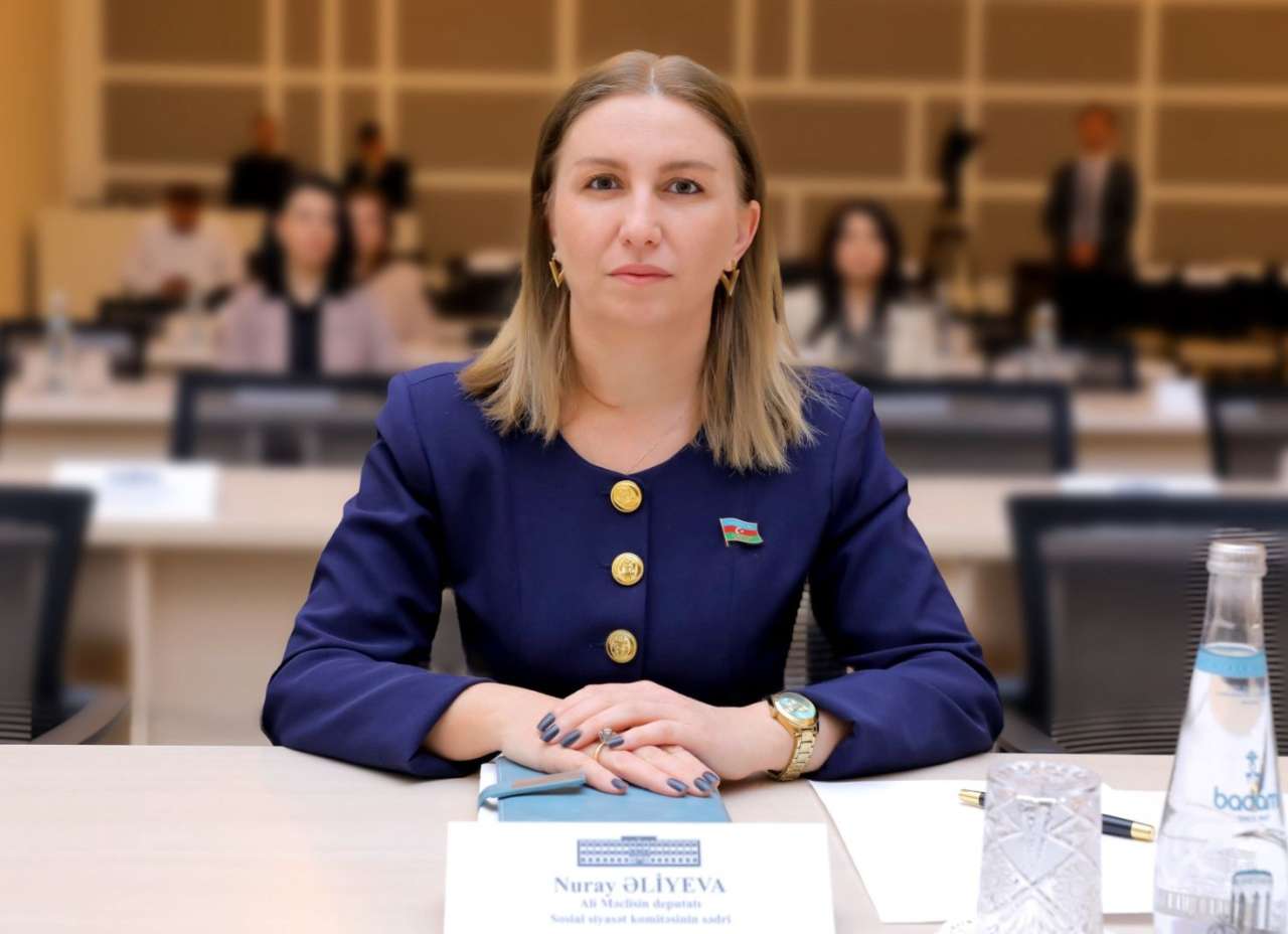 Dil xalqın əbədi imzasıdır