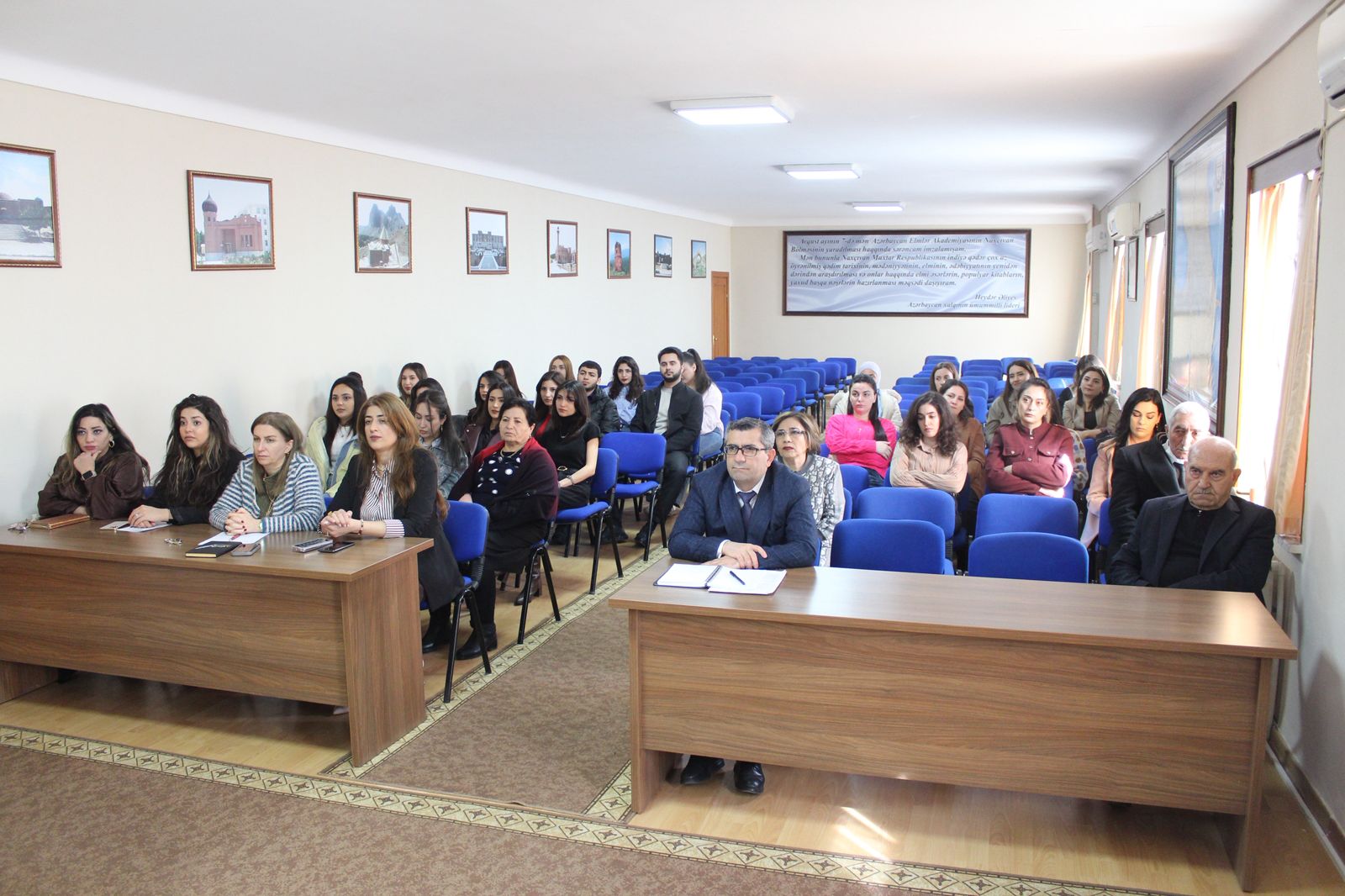 AMEA Naxçıvan Bölməsi İncəsənət, Dil və Ədəbiyyat İnstitutunun Elmi şurasının iclası keçirilib