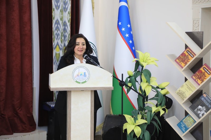 Folklor İnstitutunun dosenti Aynur İbrahimova Ürgənc Dövlət Universitetində Azərbaycan–Özbək folklor əlaqələrinə həsr olunmuş ustad dərsləri keçib