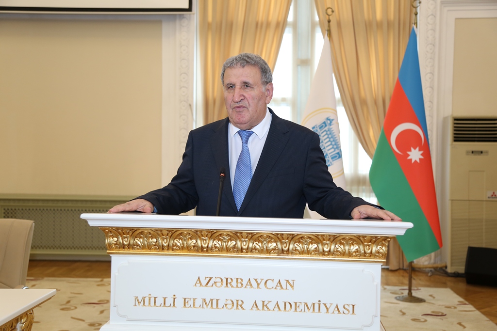 Akademik İsa Həbibbəyli: “Azərbaycan mövzusunda yazılan əsərlər sovet dövründə milli kimliyimizin qoruyub saxlanmasına öz töhfəsini vermişdir”