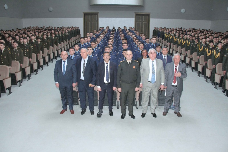“Yazıçı-alim Sadıq Qarayevin əsərlərində Heydər Əliyev ideyaları və azərbaycançılıq” mövzusunda tədbir keçirilib