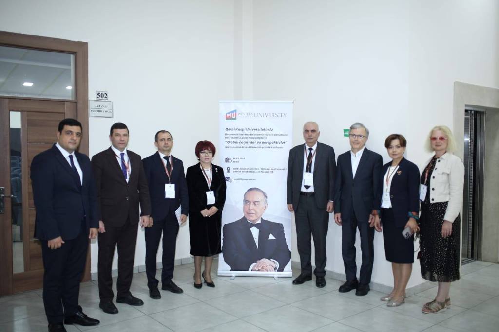 Coğrafiyaçı alim gənc tədqiqatçıların konfransında çıxış edib