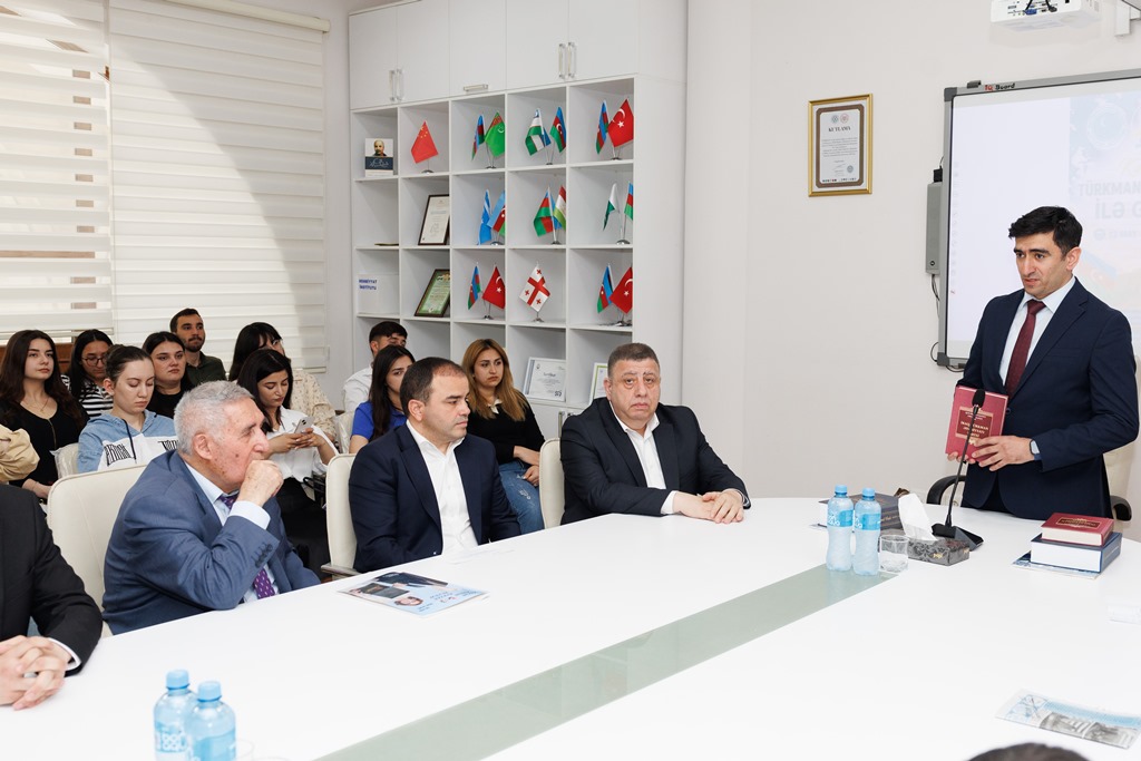 Ədəbiyyat İnstitutunda “Türkman tələbələri ilə görüş”