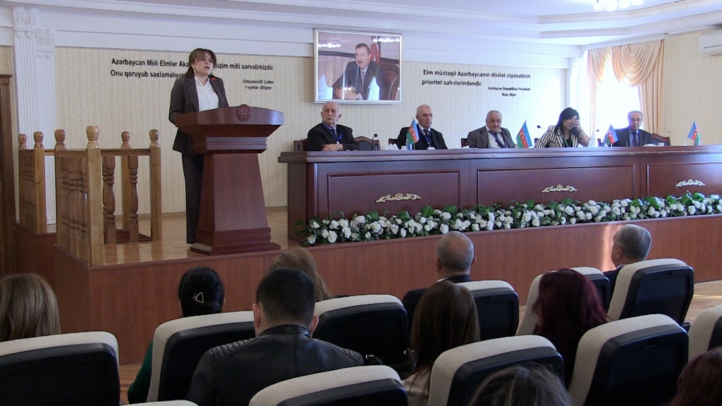 Gəncədə Qərb bölgəsinin bitki aləminin qorunmasına dair respublika elmi konfransı keçirilib