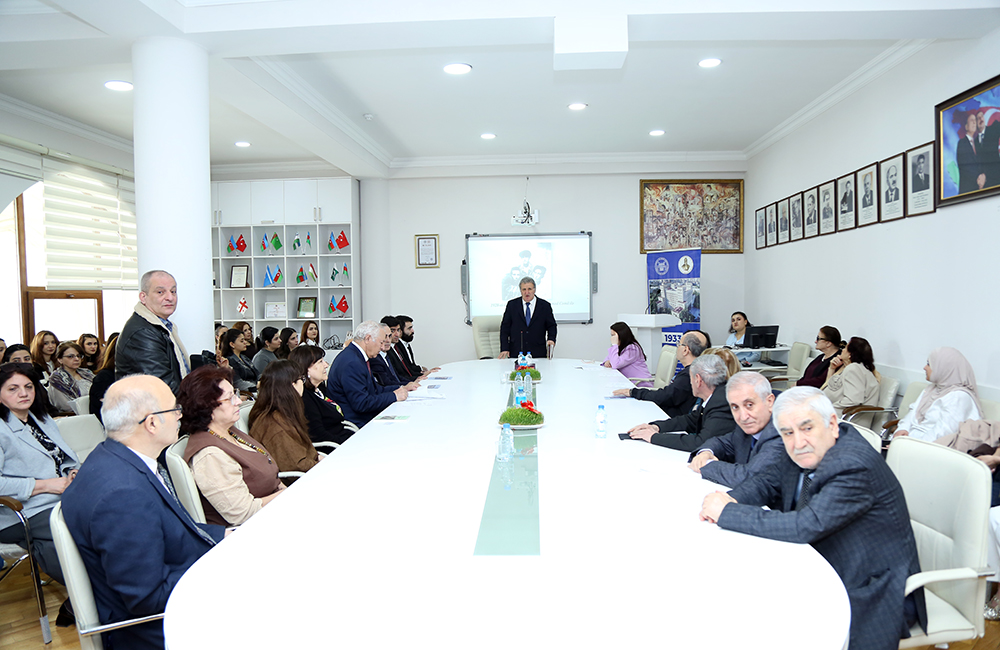 Scientific Session Dedicated to the 120th Anniversary of Samad Vurgun Held at ANAS