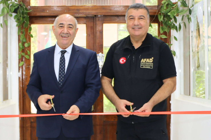 Seysmoloji Mərkəzdə Dekas və Tadas sistemlərinin təqdimat mərasimi keçirilib