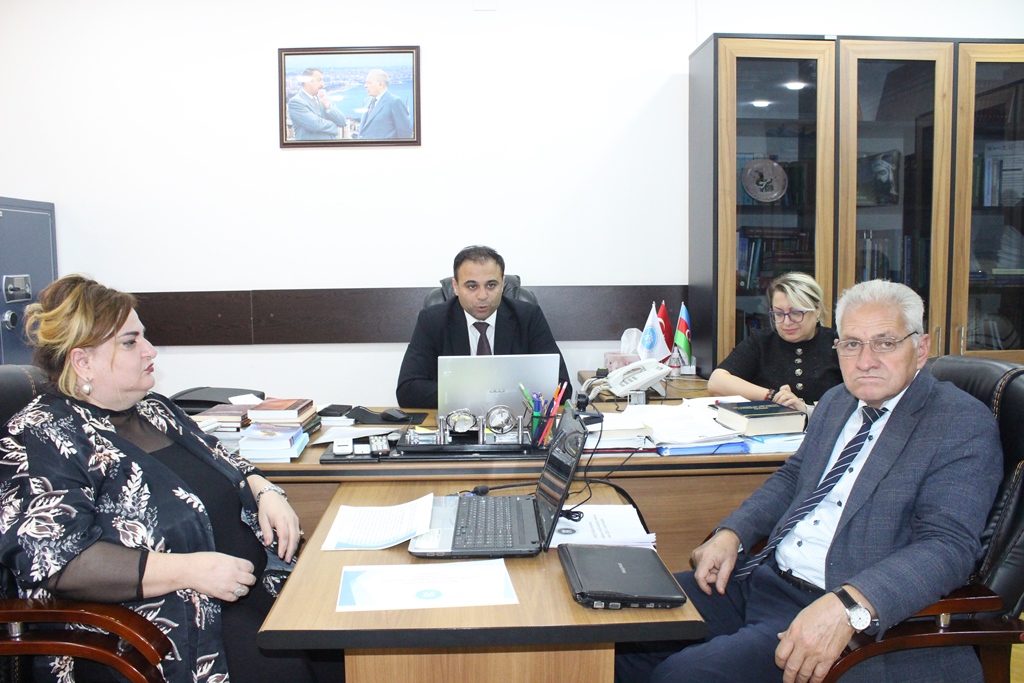 Elmi şuranın iclasında regional və multikultural folklor mühitlərinin araşdırılması üzrə hesabatlar müzakirə edilib