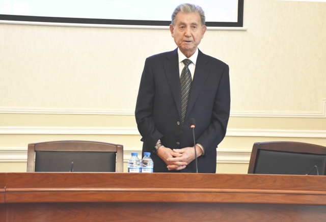 Geologiya və Geofizika İnstitutunda cari ildə tamamlanmış elmi-tədqiqat işləri müzakirə edilib