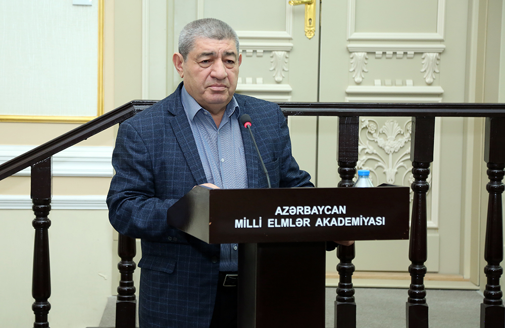 На заседании Президиума был прослушан доклад «Тюркскость, тюркизм и тюркология в Азербайджане»
