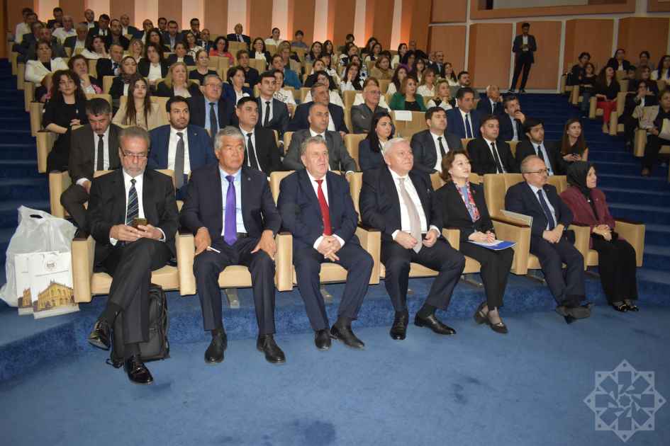 Şəkidə Xalq şairi, AMEA-nın həqiqi üzvü Bəxtiyar Vahabzadənin 100 illiyi qeyd olunub