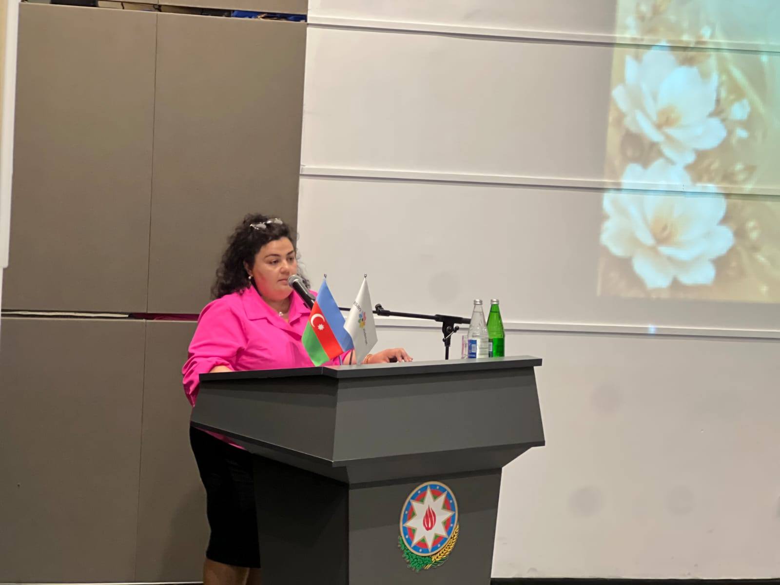 Şəki Regional Elmi Mərkəzin şöbə müdiri akademik Zərifə Əliyevanın 103 illiyinə həsr olunmuş tədbirdə məruzə edib