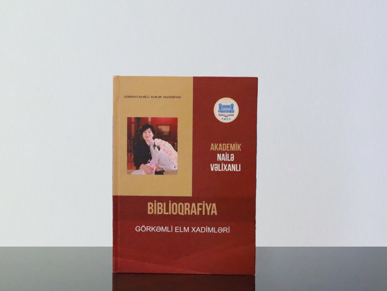 Akademik Nailə Vəlixanlının əsərlərinin biblioqrafiyası işıq üzü görüb