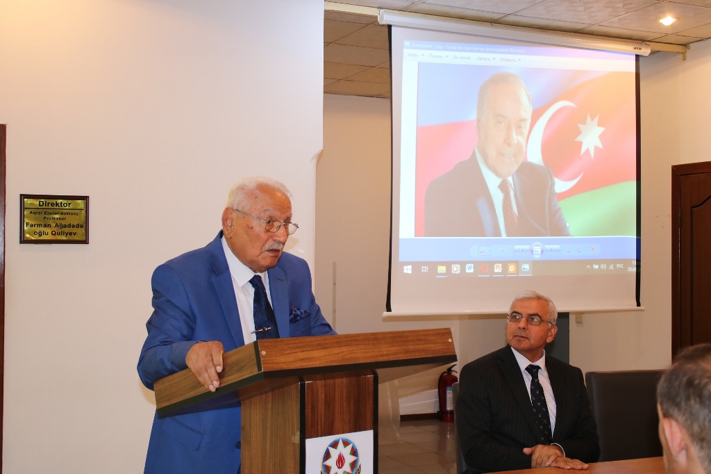 Lənkəran Regional Elmi Mərkəzində “Heydər Əliyev İli” çərçivəsində tədbir keçirib