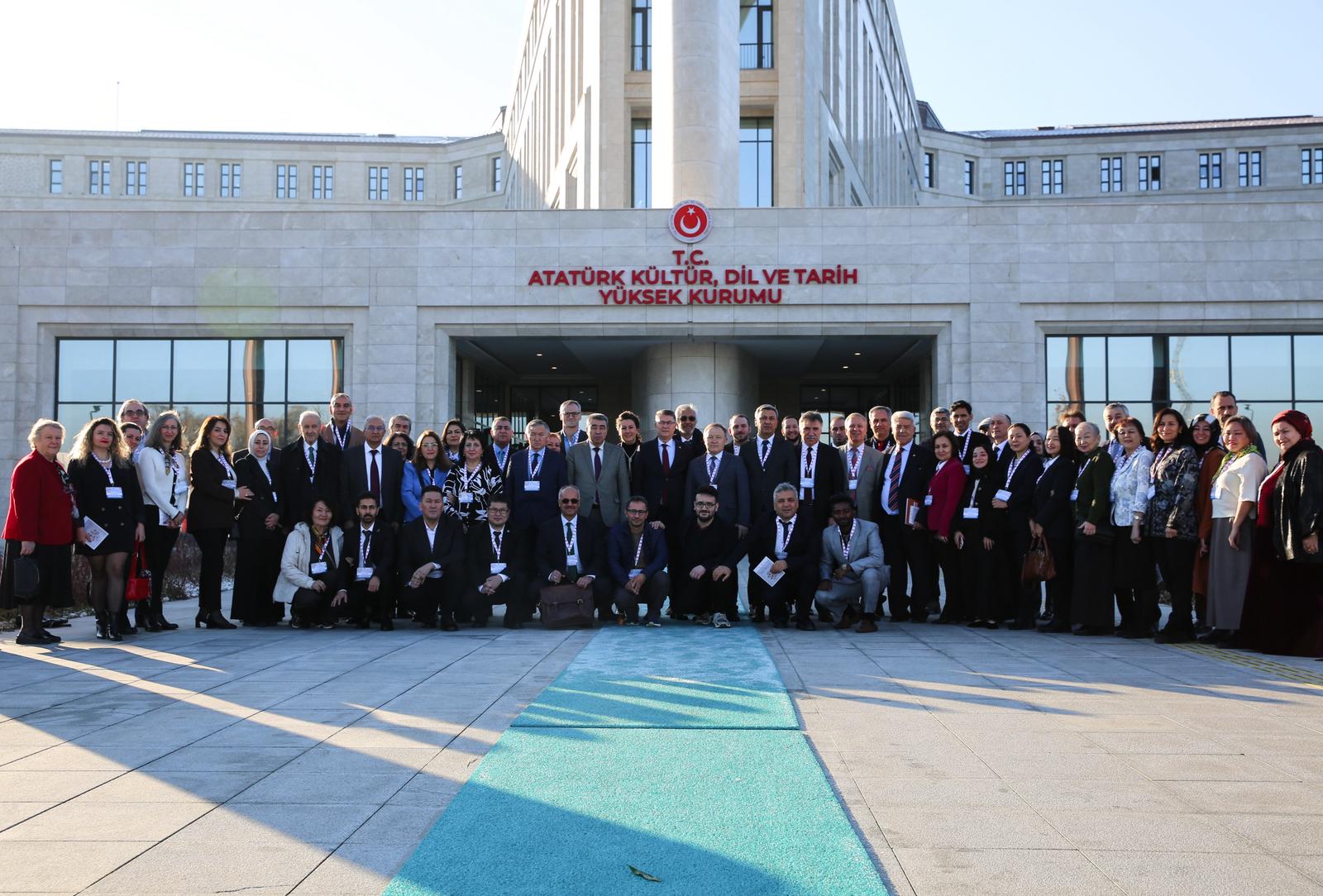 Dilçilik İnstitutunun əməkdaşları Ankarada keçirilən beynəlxalq tədbirdə iştirak ediblər