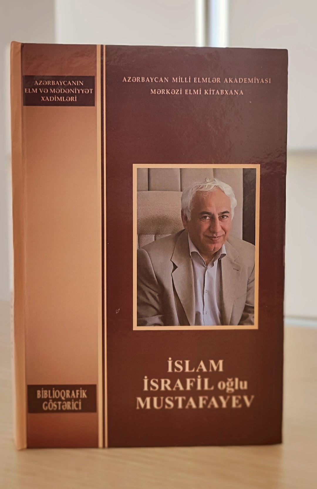MEK tərəfindən AMEA-nın müxbir üzvü İslam Mustafayevin biblioqrafik göstəricisi hazırlanıb