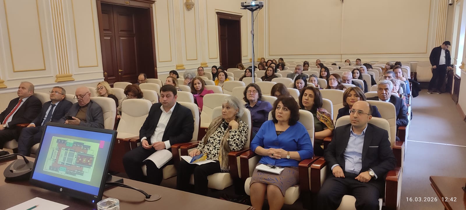 “Müasir Azərbaycan şəhərsalma və memarlığı: qlobal çağırışlar və milli ənənələr” mövzusunda respublika elmi konfransı