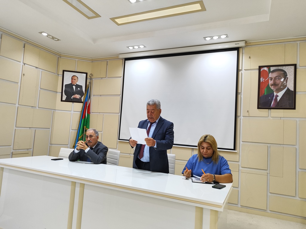 Torpaqşünaslıq və Aqrokimya İnstitutunda Ümumdünya Layiqli Əmək Günü qeyd olunub
