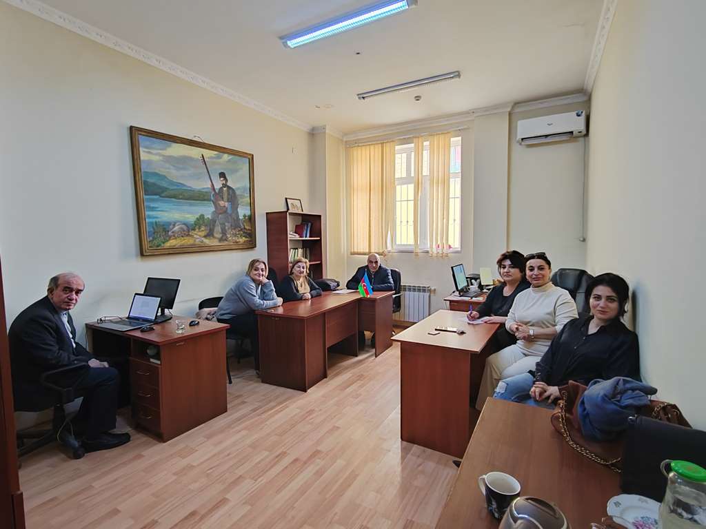 Folklor İnstitutunun Aşıq yaradıcılığı şöbəsində “Deqenerativ zaman və onun strukturu” mövzusunda seminar keçirilib