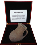 Президент Азербайджана подарил Национальному музею истории Азербайджана раннесредневековый керамический сосуд