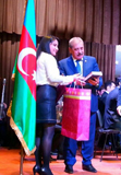Сотрудник НАНА награждена Почетным дипломом главы Исполнительной власти Ясамальского района