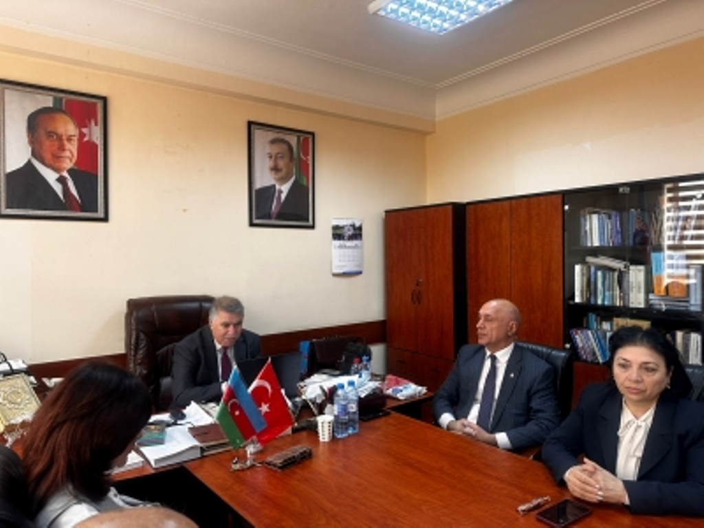 “Azərbaycan dilinin inkişaf strategiyası: Heydər Əliyev zirvəsi” adlı tədbir