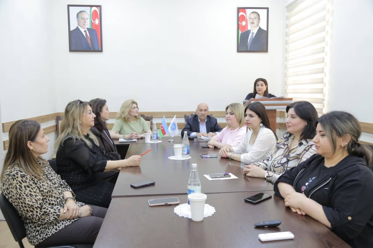 Folklor və yazılı ədəbiyyat şöbəsində Hüseyn Cavid və Əbdülhəq Hamid yaradıcılığı folklor kontekstində təhlil edilib