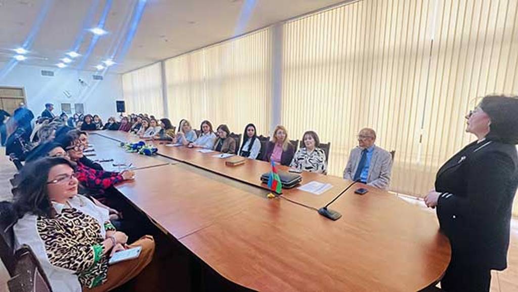 Əlyazmalar İnstitutunun əməkdaşları “Üzeyir Hacıbəyli – 140” adlı dəyirmi masada çıxış ediblər