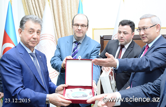 Продолжается сотрудничество между Национальной академией наук Азербайджана и Международной Tюркской академией