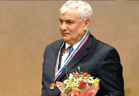 Писатель Кямал Абдулла удостоен премии «Золотой Дельвиг»