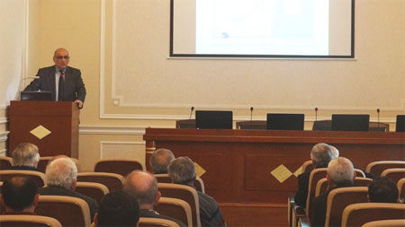 Listened a lecture on velocity models of the Earth's crust in Azerbaijan based on seismologic data