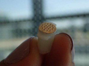 Scientists develop painless and inexpensive microneedle system to monitor drugs
