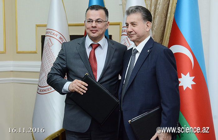 Memorandum between ANAS and the Center for Analysis of Economic Reforms and Communication