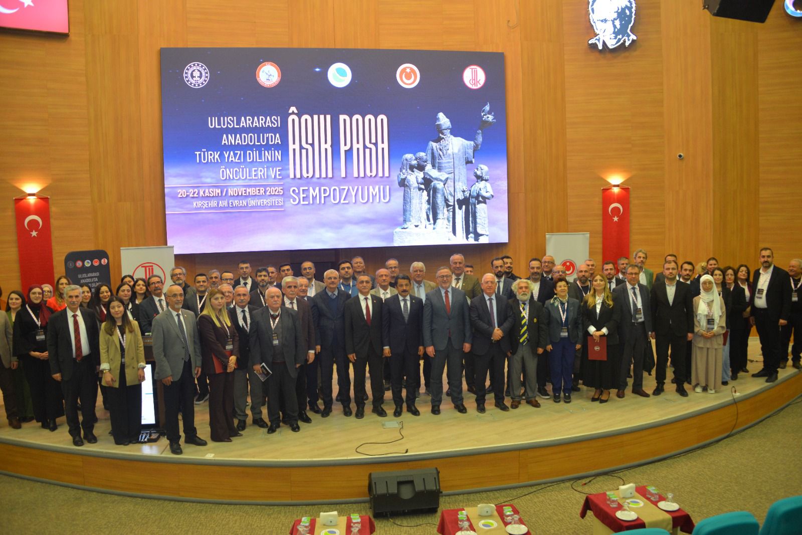 Dilçilik İnstitutunun əməkdaşları Türkiyədə keçirilən beynəlxalq simpoziumda iştirak ediblər