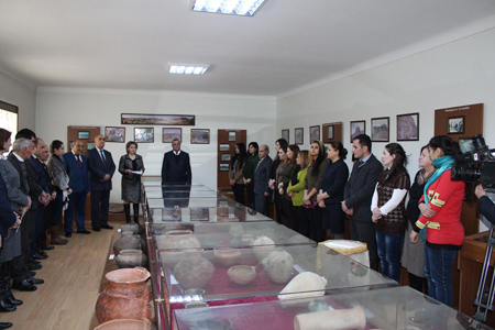 В Музей археологии и этнографии Нахчыванского отделения поступили новые экспонаты