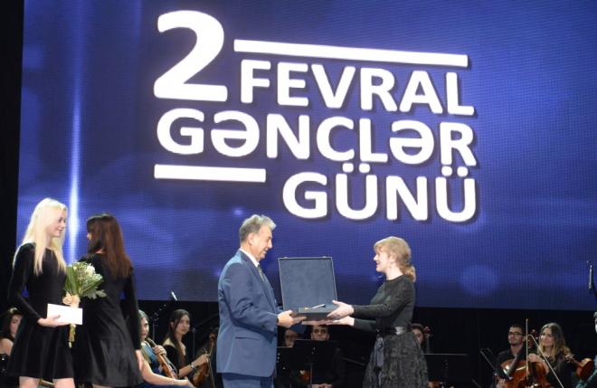 Сотрудник Института информационных технологий НАНА удостоен Президентcкой премии  для молодежи