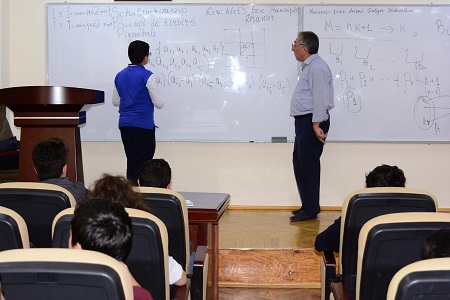 В Институте математики и механике прошел очередной семинар для школьников