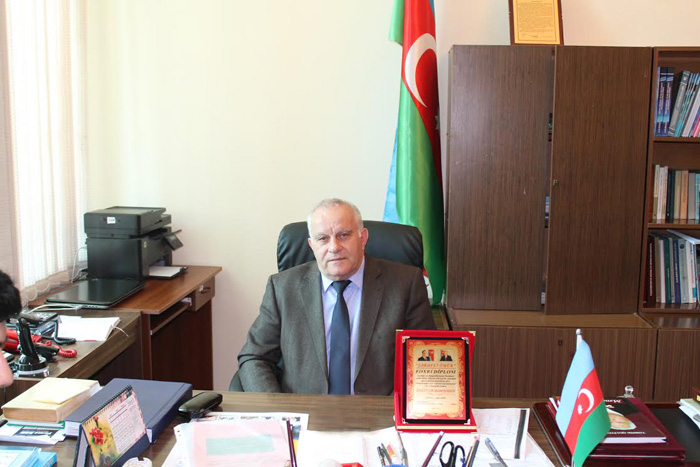 Corresponding member of ANAS Bakhtiyar Mammadov awarded the honorary diploma “Honorable lifetime”