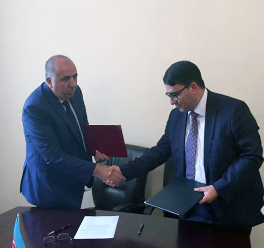 Подписан меморандум о сотрудничестве между Институтом нефтехимических процессов и Ассоциацией производителей и экспортеров граната Азербайджана