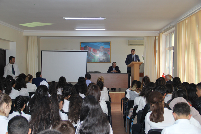 В Бакинском государственном социально-экономическом колледже организована лекция на тему «Государственная молодежная политика в Азербайджане»
