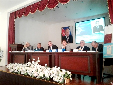 Состоялась встреча академика Рамиза Мамедова со студентами Азербайджанского государственного педагогического университета